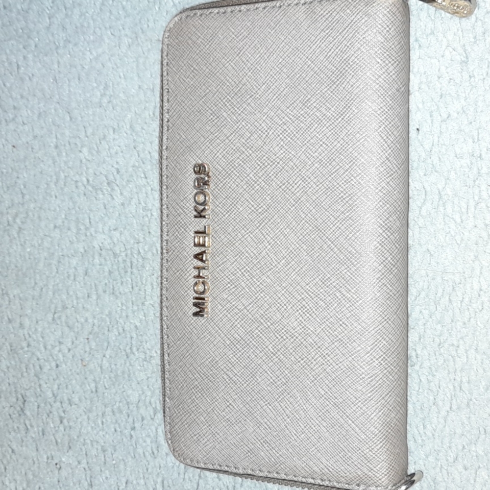 Used Michael Kors Wallet